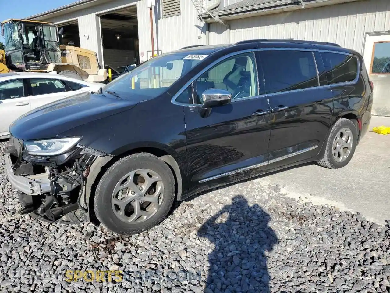 1 Photograph of a damaged car 2C4RC1GG3PR557587 CHRYSLER PACIFICA 2023