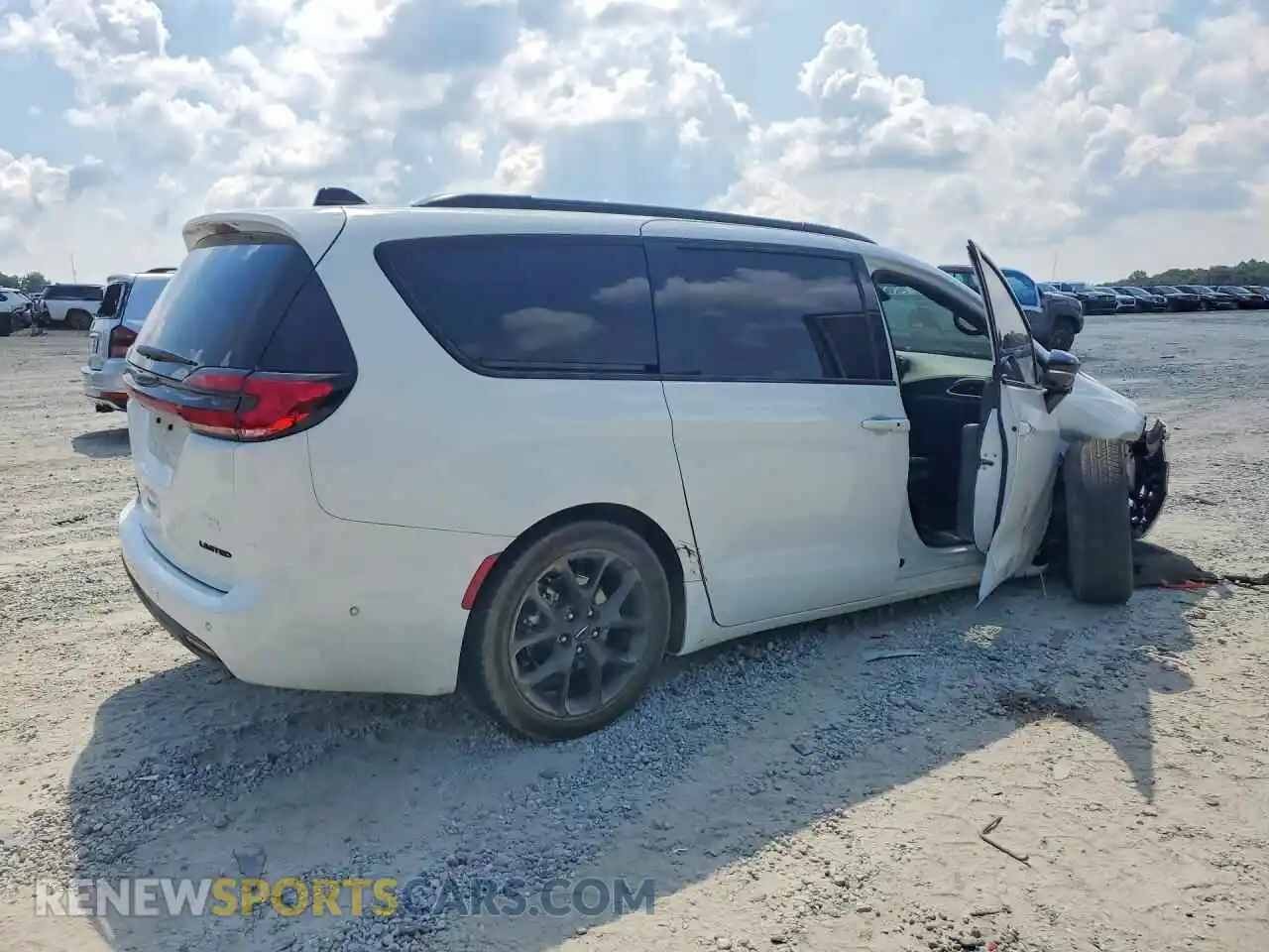 3 Фотография поврежденного автомобиля 2C4RC1GG3PR625953 CHRYSLER PACIFICA 2023