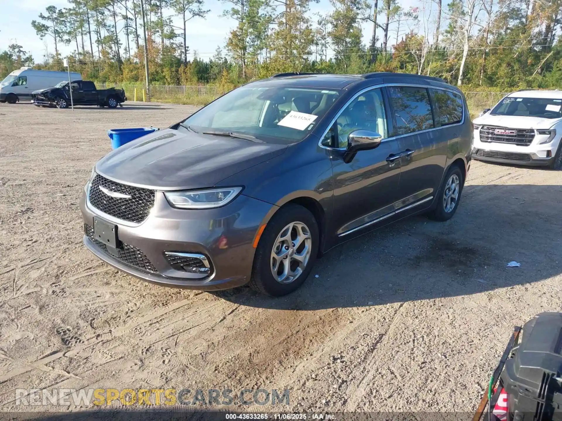 2 Photograph of a damaged car 2C4RC1GG4PR552463 CHRYSLER PACIFICA 2023