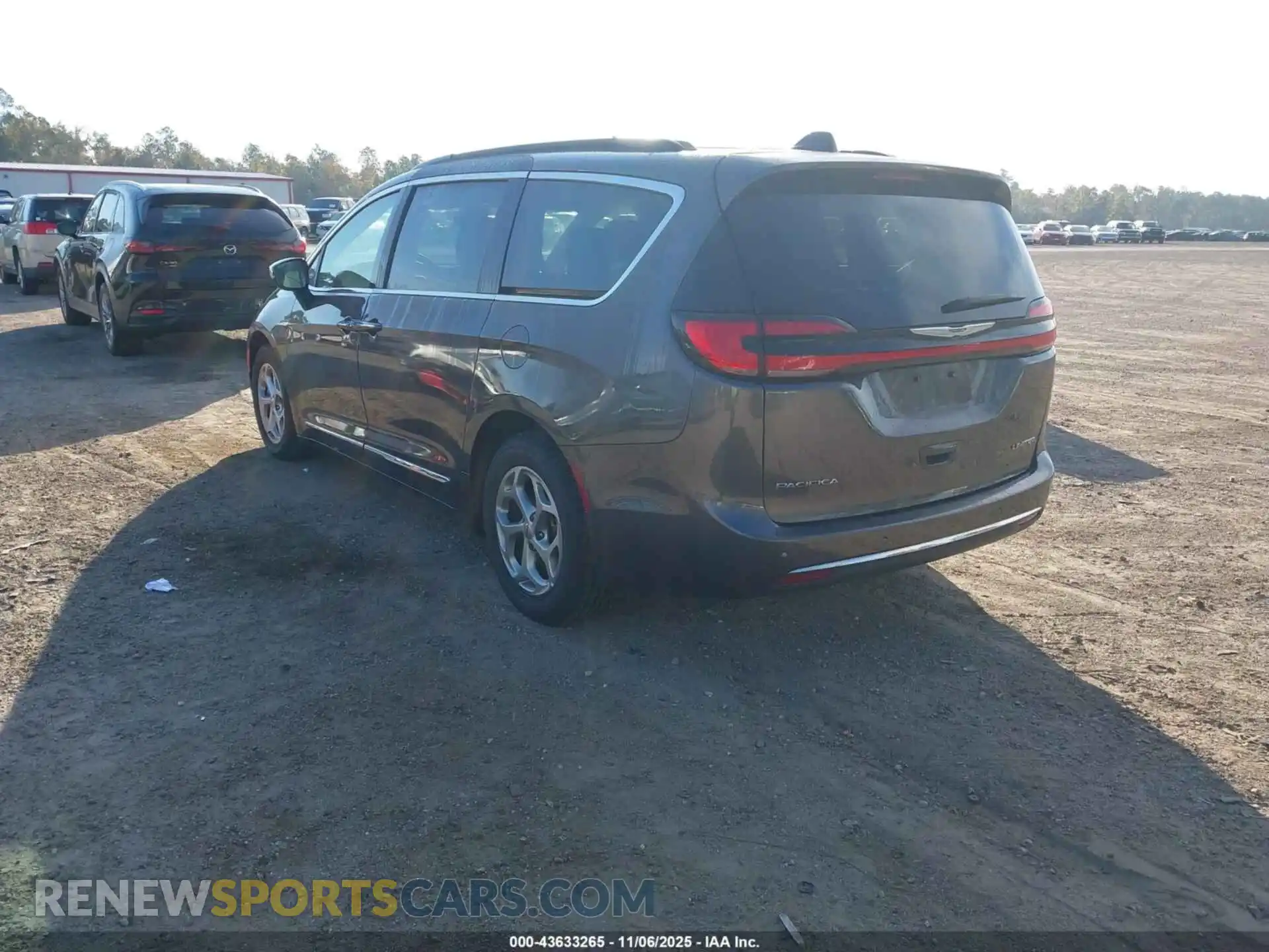 3 Photograph of a damaged car 2C4RC1GG4PR552463 CHRYSLER PACIFICA 2023