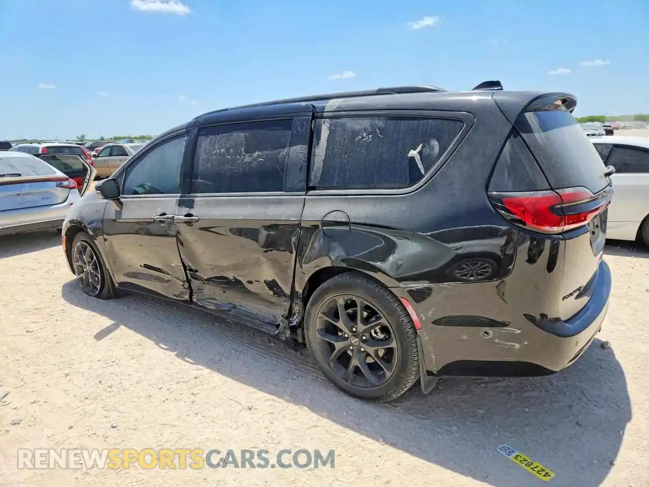 2 Photograph of a damaged car 2C4RC1GG5PR629311 CHRYSLER PACIFICA 2023