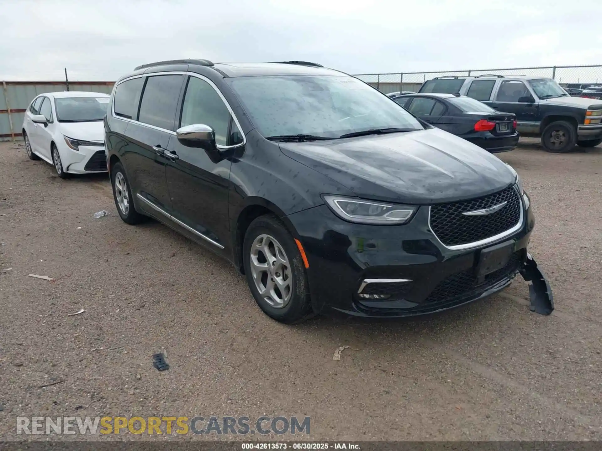 1 Photograph of a damaged car 2C4RC1GG9PR623690 CHRYSLER PACIFICA 2023