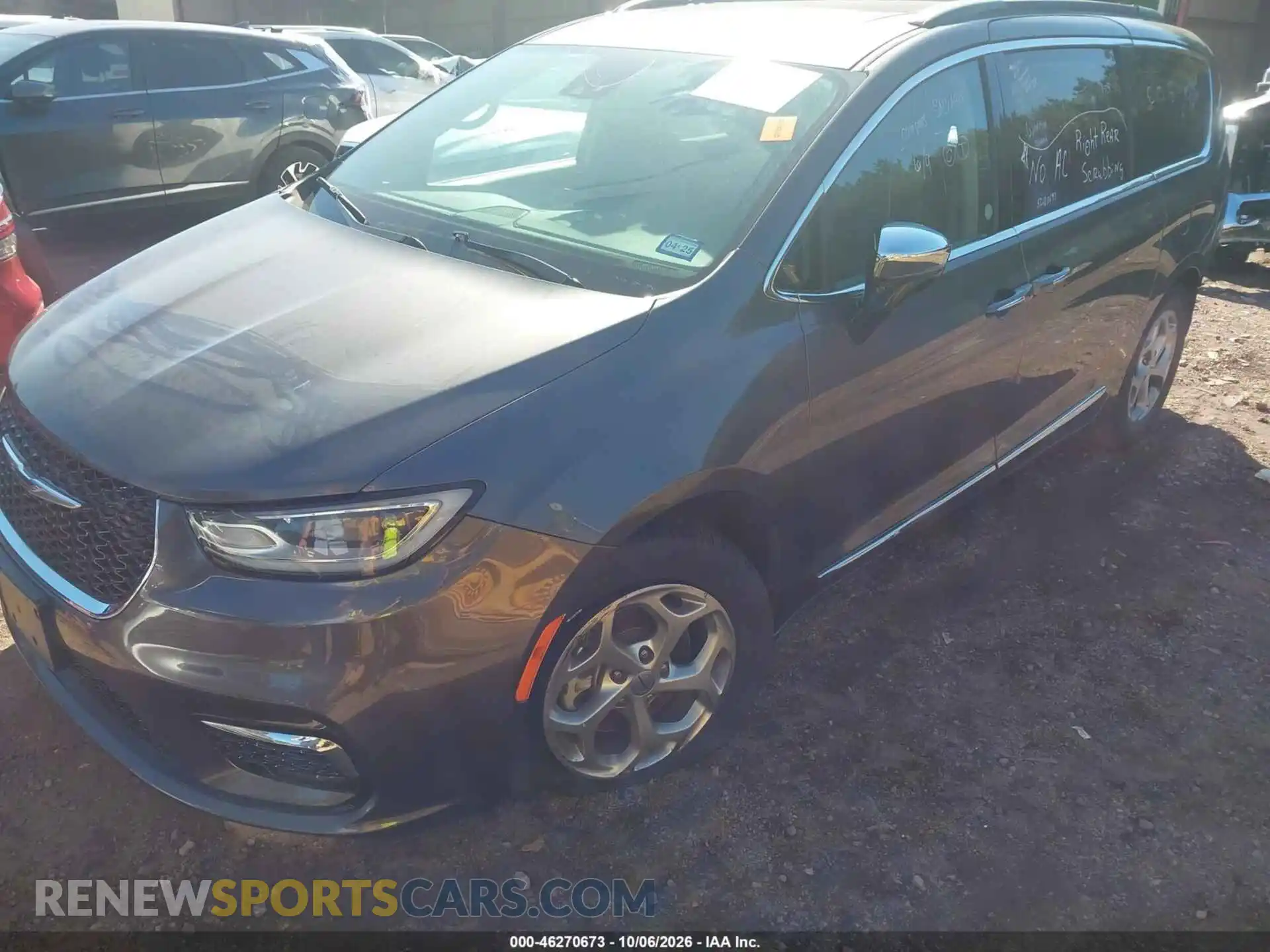 2 Photograph of a damaged car 2C4RC1GGXPR530967 CHRYSLER PACIFICA 2023