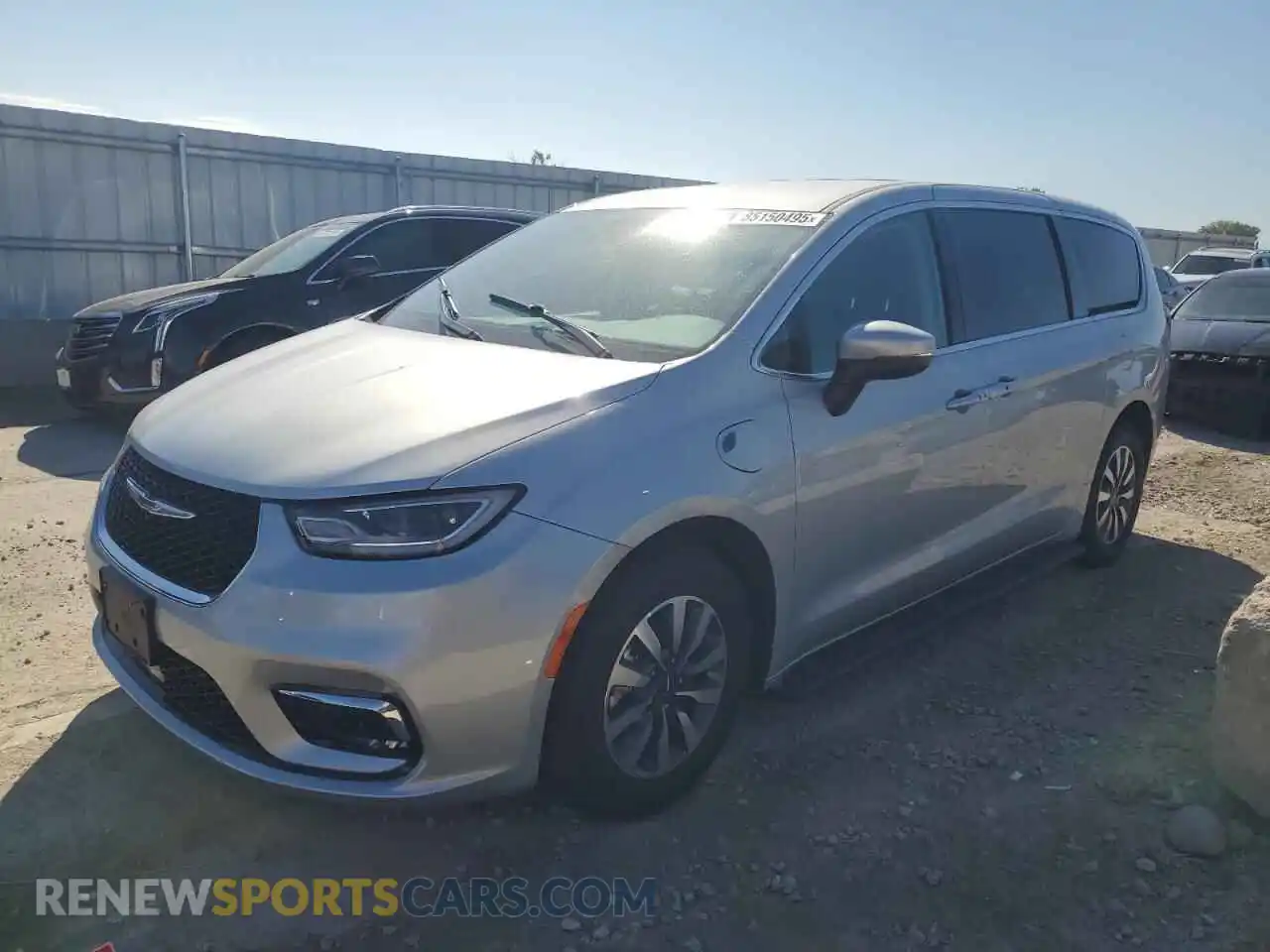 1 Photograph of a damaged car 2C4RC1L71PR542124 CHRYSLER PACIFICA 2023