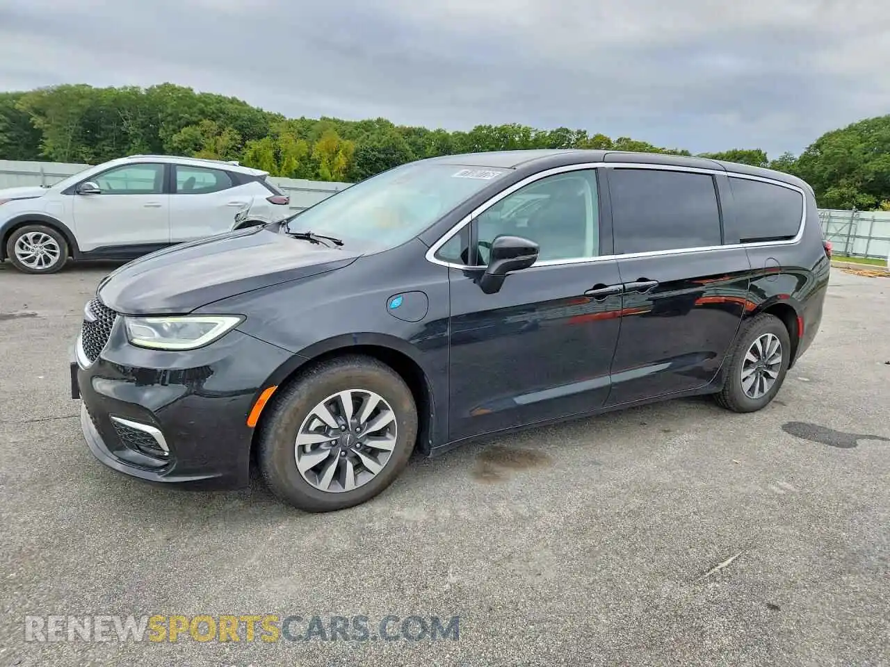 1 Фотография поврежденного автомобиля 2C4RC1L72PR631331 CHRYSLER PACIFICA 2023