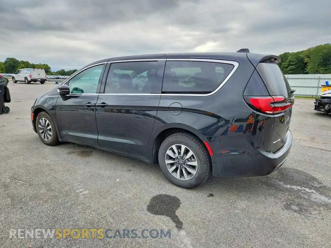 2 Фотография поврежденного автомобиля 2C4RC1L72PR631331 CHRYSLER PACIFICA 2023