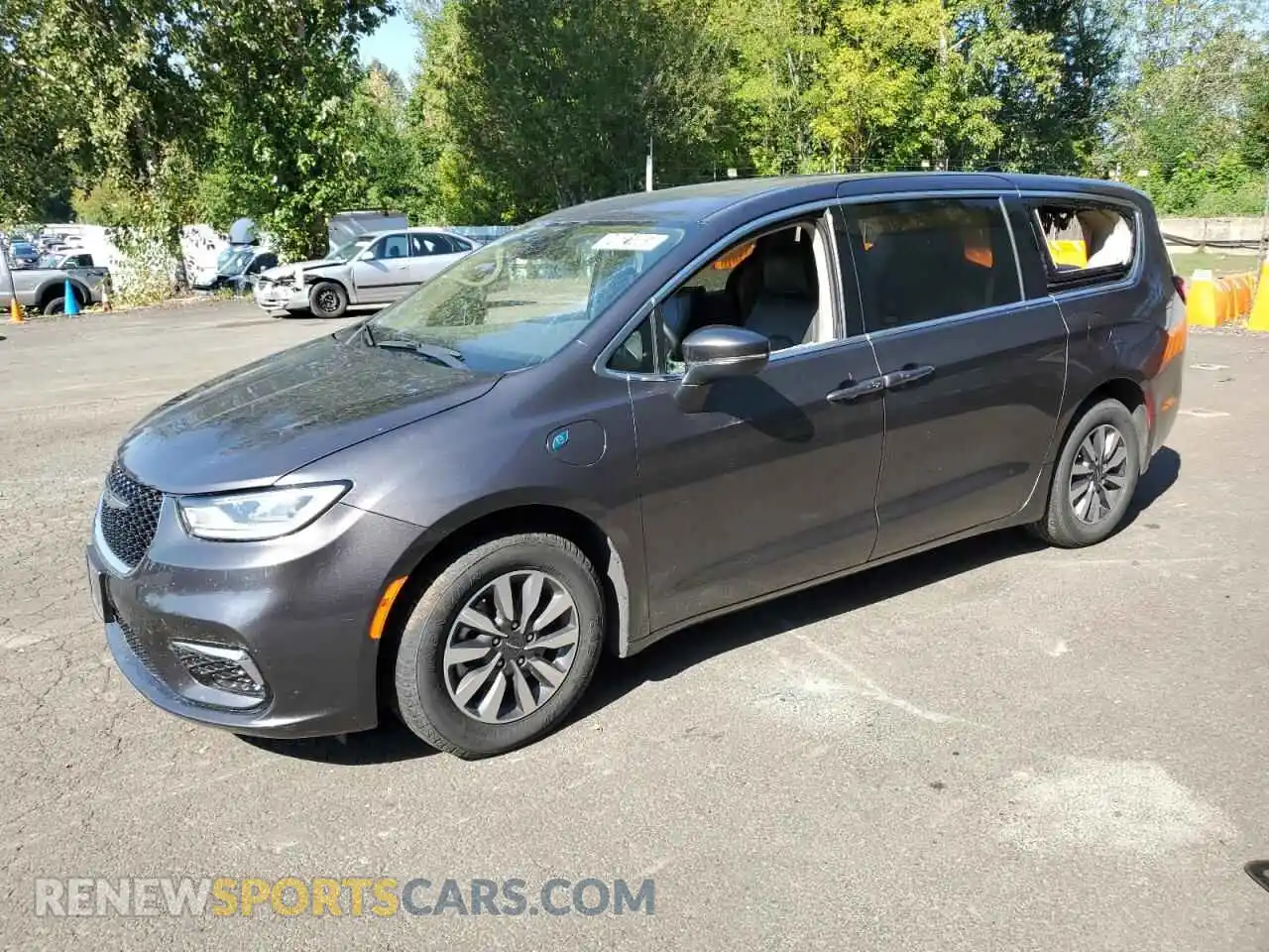 1 Photograph of a damaged car 2C4RC1L74PR565266 CHRYSLER PACIFICA 2023