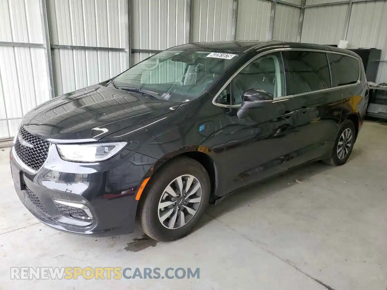 1 Photograph of a damaged car 2C4RC1L74PR575358 CHRYSLER PACIFICA 2023