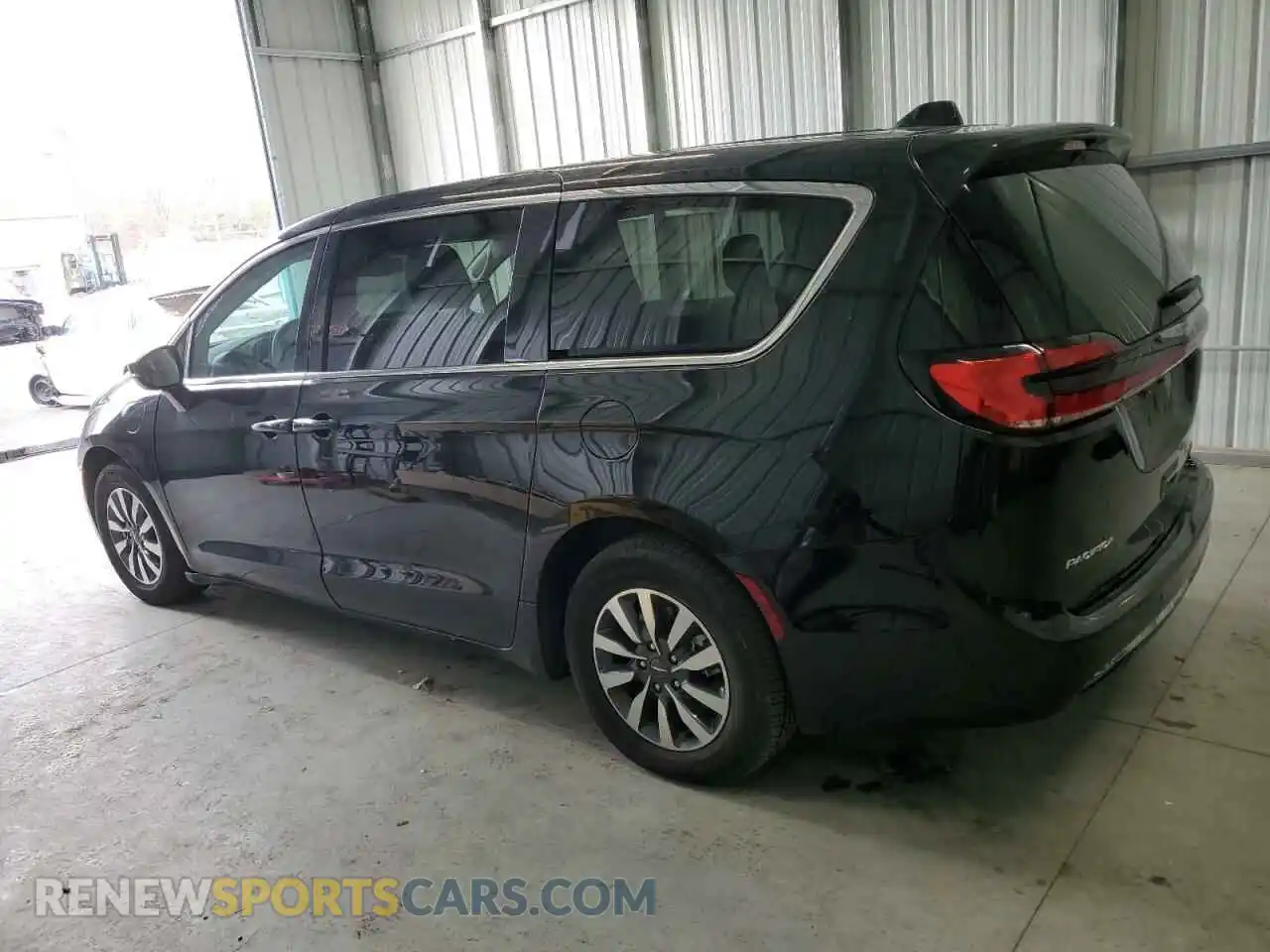2 Photograph of a damaged car 2C4RC1L74PR575358 CHRYSLER PACIFICA 2023