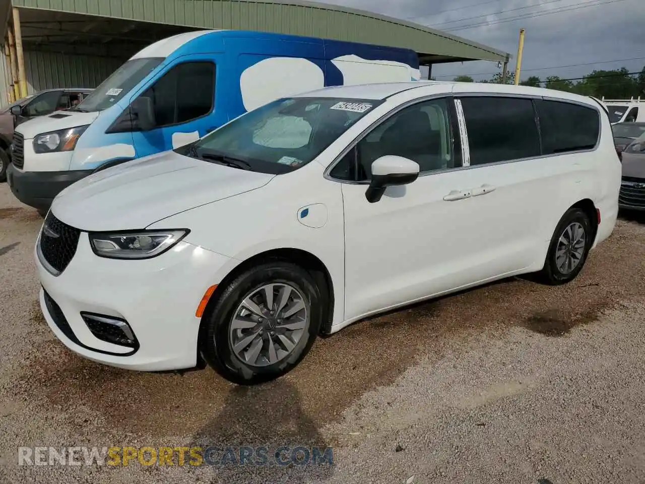 1 Photograph of a damaged car 2C4RC1L74PR592242 CHRYSLER PACIFICA 2023
