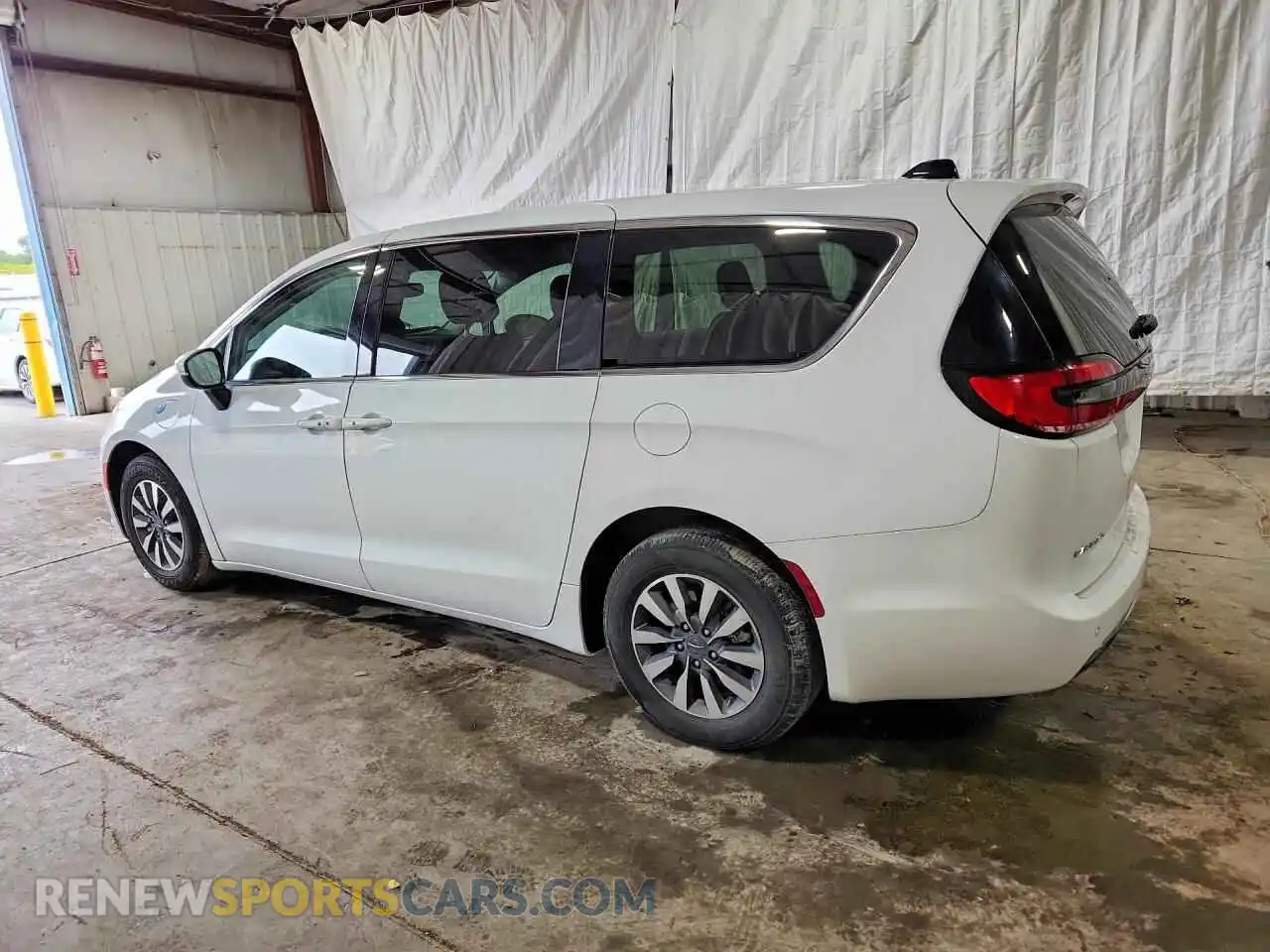 2 Photograph of a damaged car 2C4RC1L74PR599112 CHRYSLER PACIFICA 2023