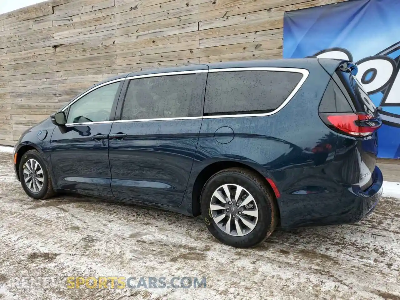 2 Photograph of a damaged car 2C4RC1L74PR631198 CHRYSLER PACIFICA 2023