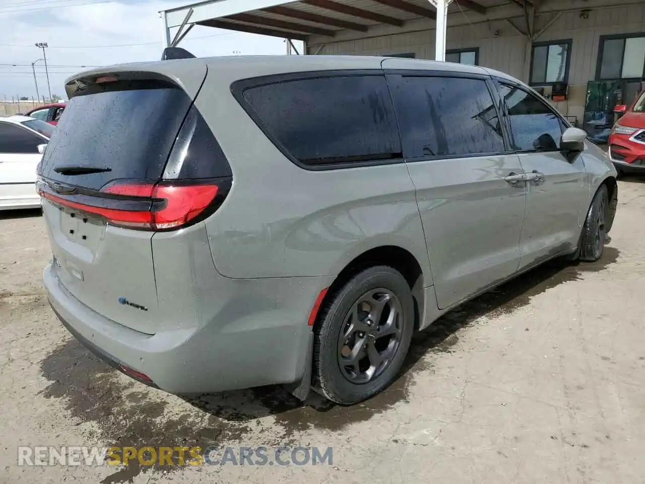 3 Photograph of a damaged car 2C4RC1L75PR580133 CHRYSLER PACIFICA 2023