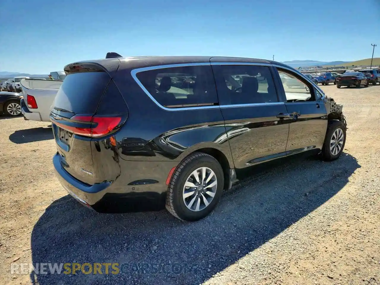 3 Photograph of a damaged car 2C4RC1L75PR584070 CHRYSLER PACIFICA 2023