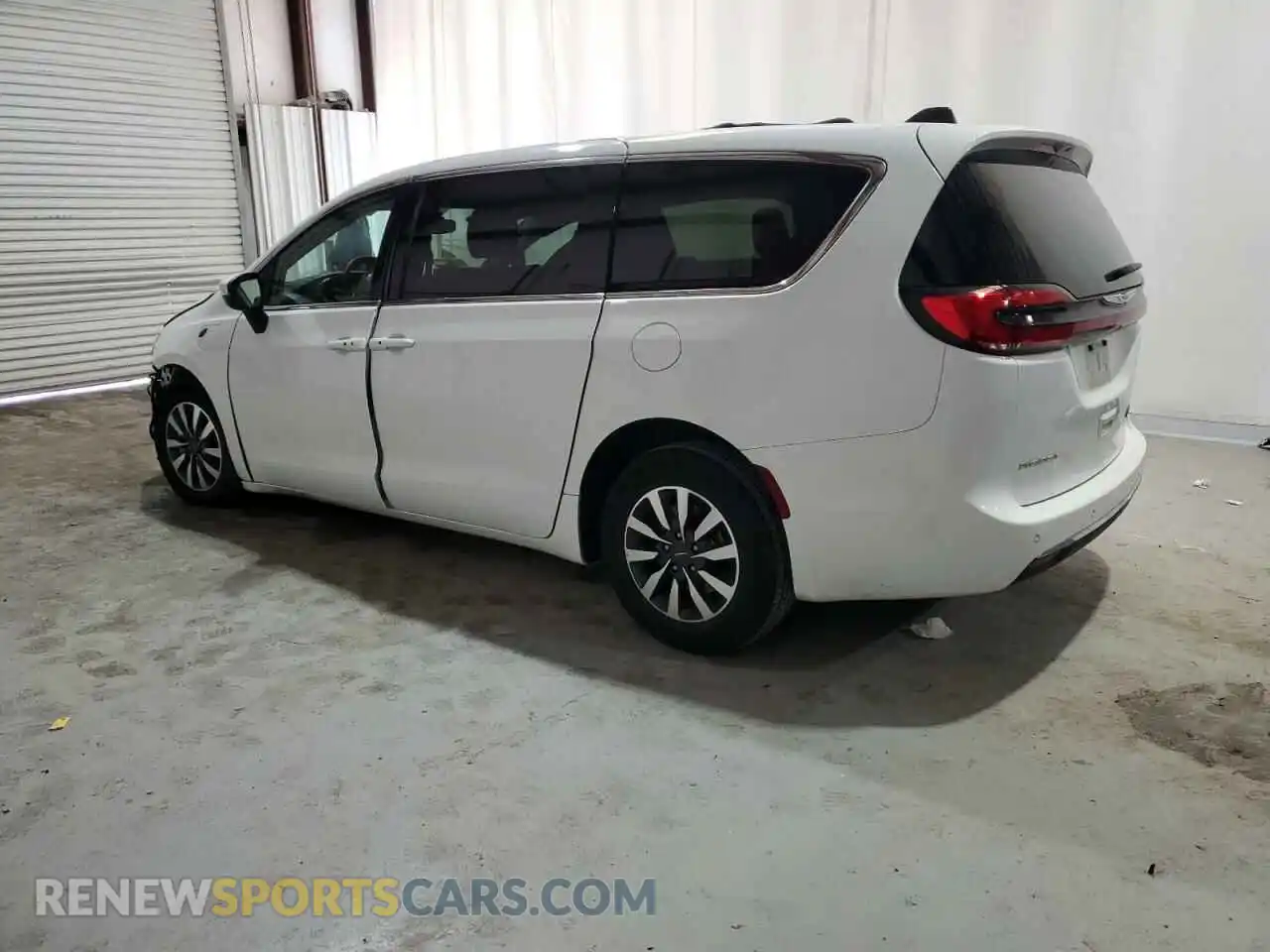 2 Photograph of a damaged car 2C4RC1L77PR541480 CHRYSLER PACIFICA 2023