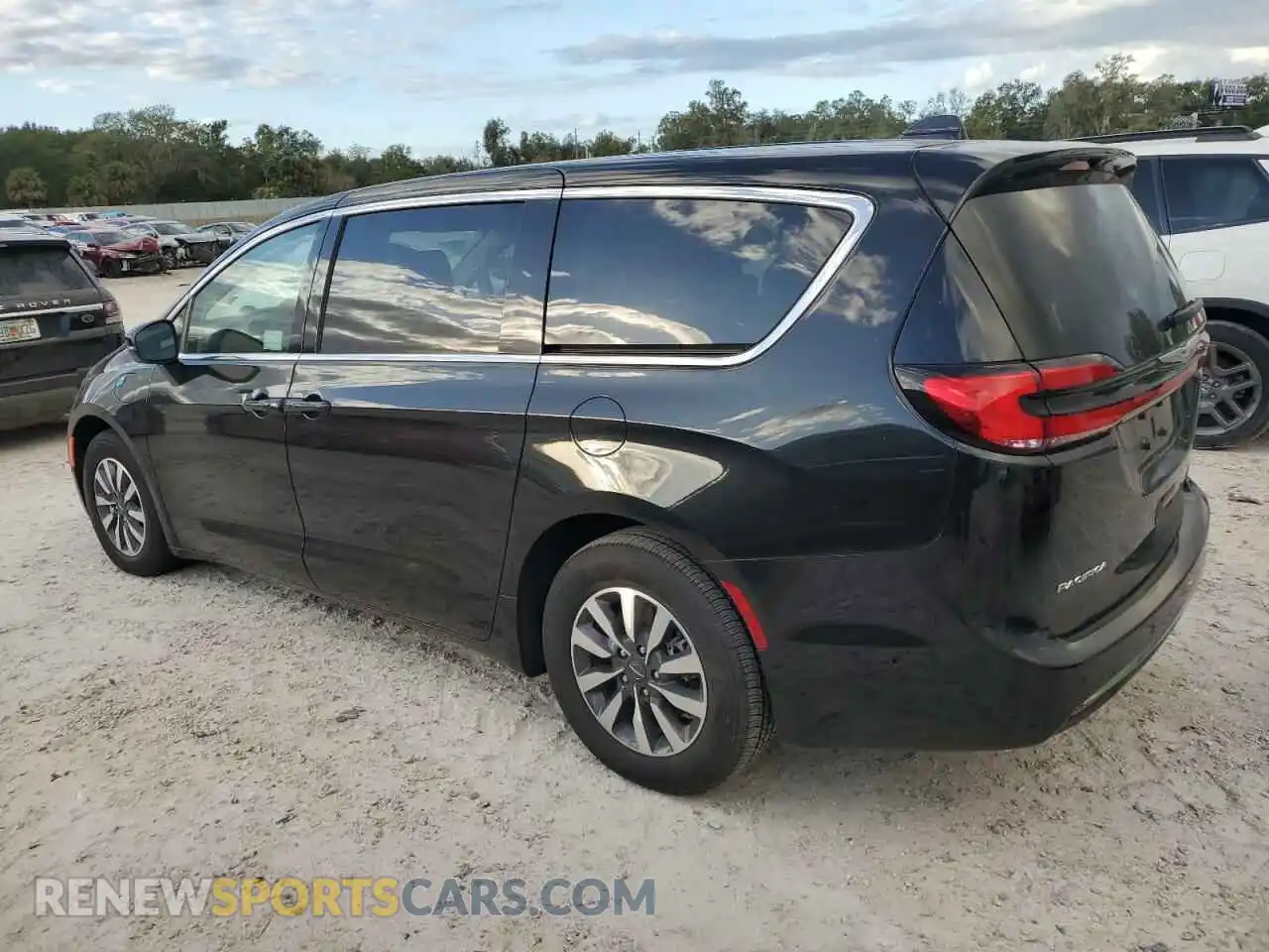 2 Photograph of a damaged car 2C4RC1L77PR584166 CHRYSLER PACIFICA 2023