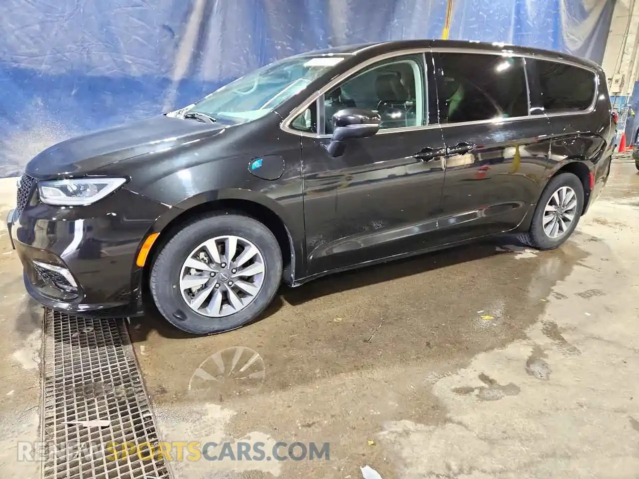 1 Photograph of a damaged car 2C4RC1L78PR632371 CHRYSLER PACIFICA 2023