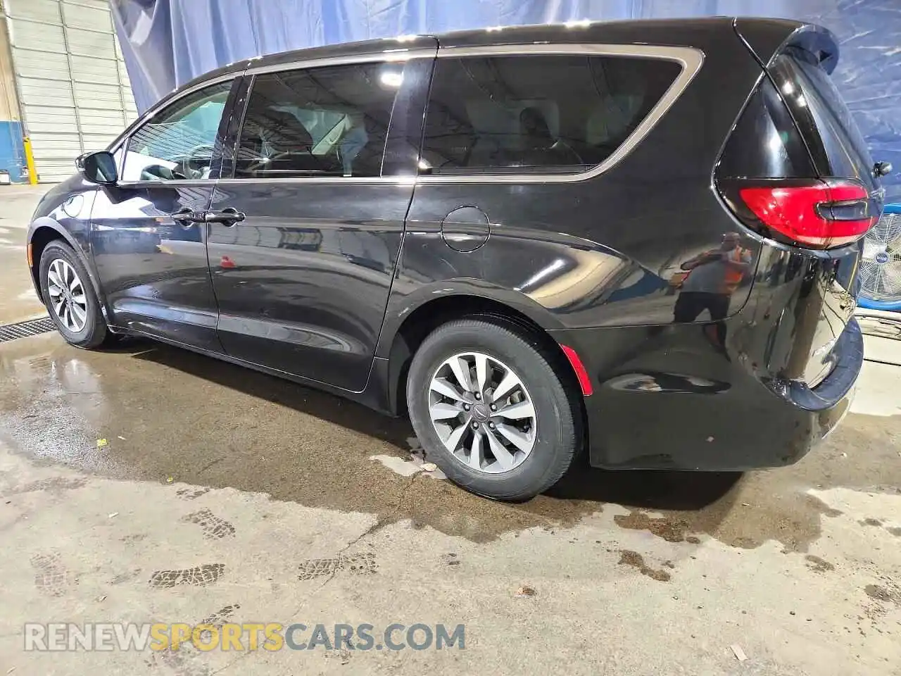 2 Photograph of a damaged car 2C4RC1L78PR632371 CHRYSLER PACIFICA 2023