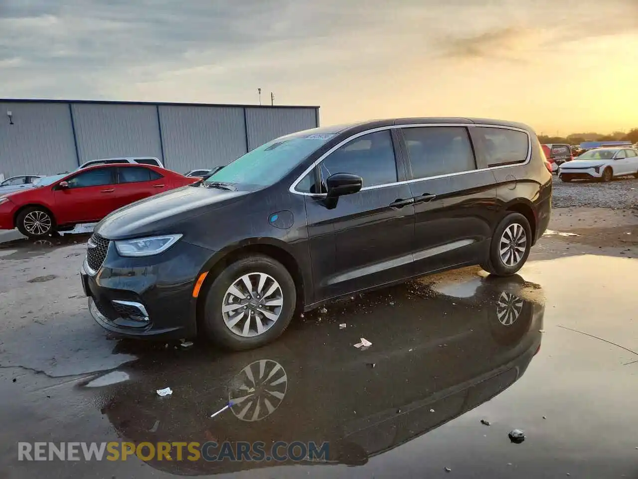 1 Photograph of a damaged car 2C4RC1L79PR572679 CHRYSLER PACIFICA 2023