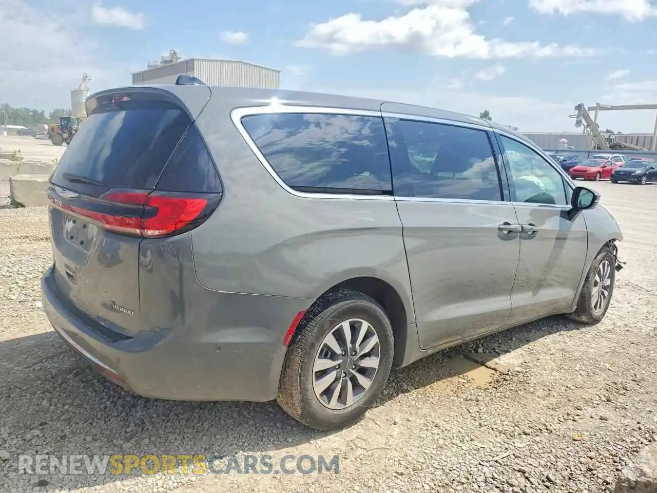 3 Photograph of a damaged car 2C4RC1L79PR588882 CHRYSLER PACIFICA 2023
