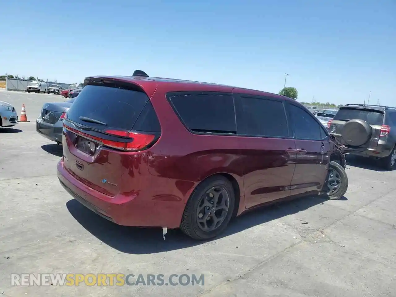 3 Photograph of a damaged car 2C4RC1L7XPR543515 CHRYSLER PACIFICA 2023
