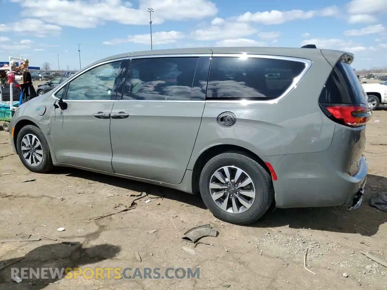 2 Photograph of a damaged car 2C4RC1L7XPR572495 CHRYSLER PACIFICA 2023