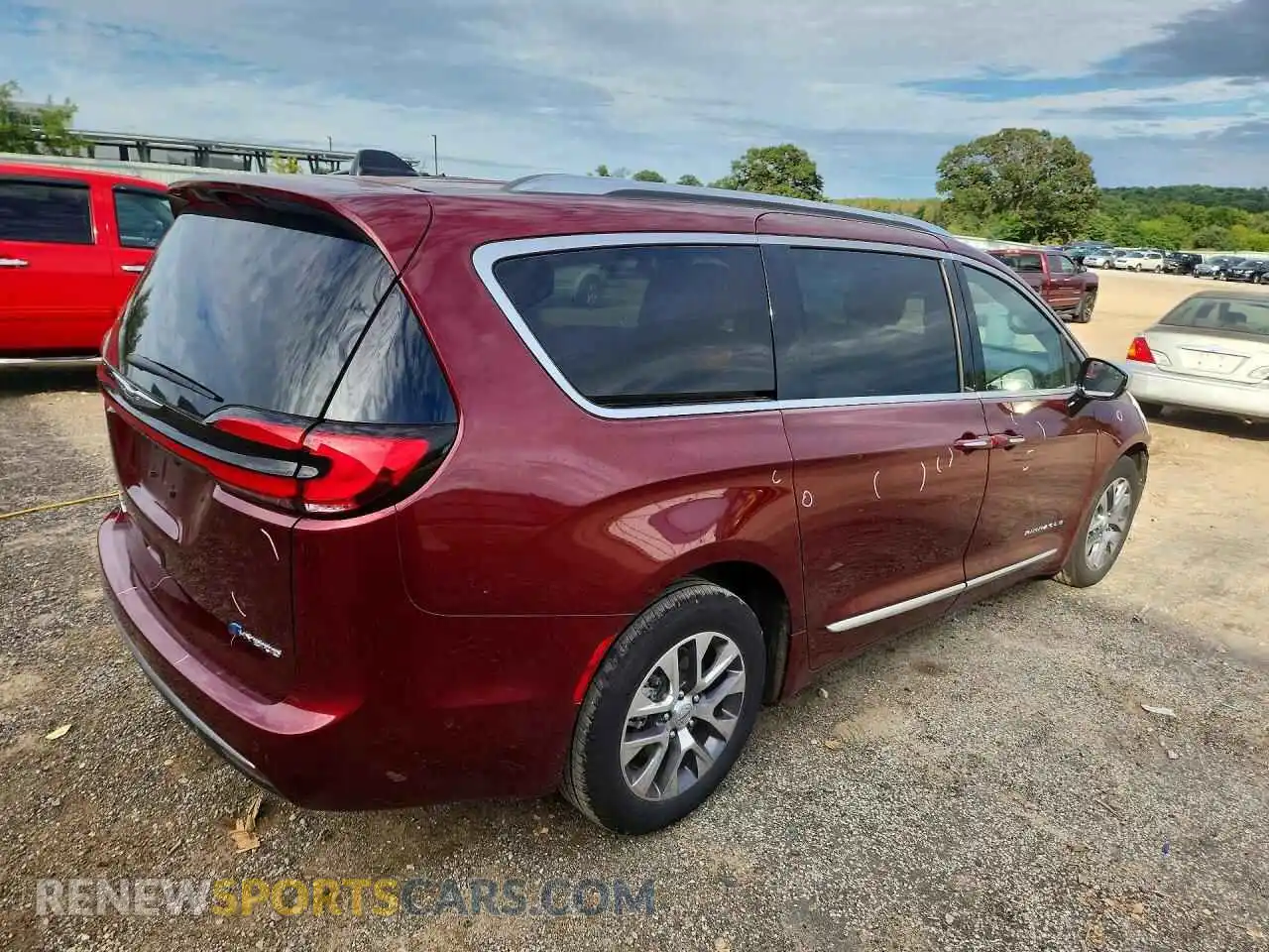 3 Photograph of a damaged car 2C4RC1N74PR504514 CHRYSLER PACIFICA 2023