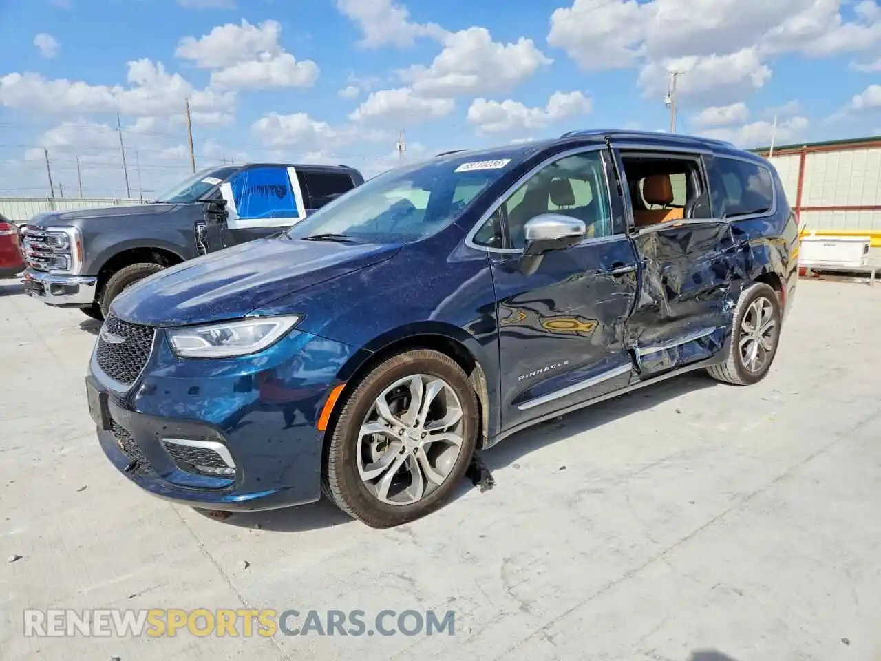 1 Photograph of a damaged car 2C4RC1PG7PR501040 CHRYSLER PACIFICA 2023