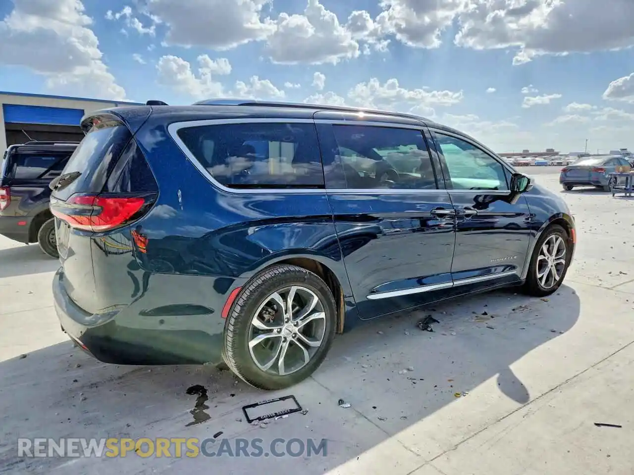 3 Photograph of a damaged car 2C4RC1PG7PR501040 CHRYSLER PACIFICA 2023