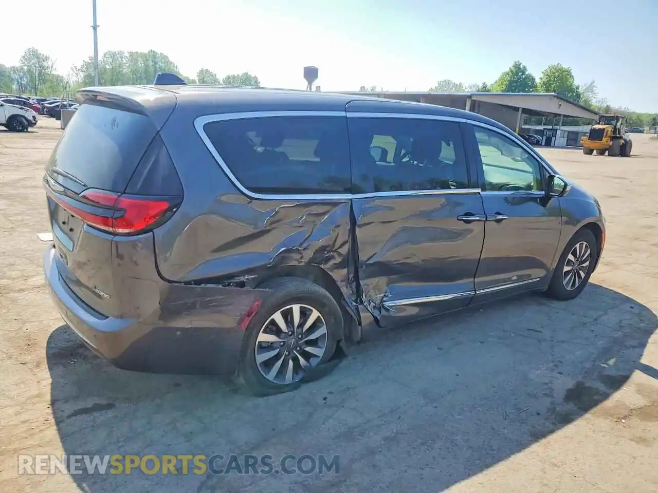 3 Photograph of a damaged car 2C4RC1S74PR569609 CHRYSLER PACIFICA 2023
