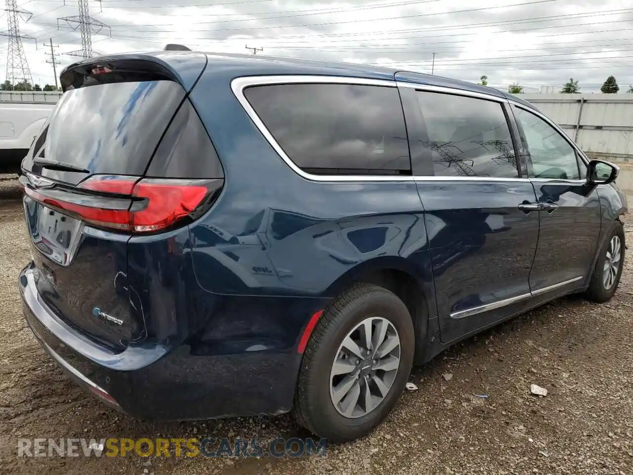 3 Photograph of a damaged car 2C4RC1S78PR610291 CHRYSLER PACIFICA 2023