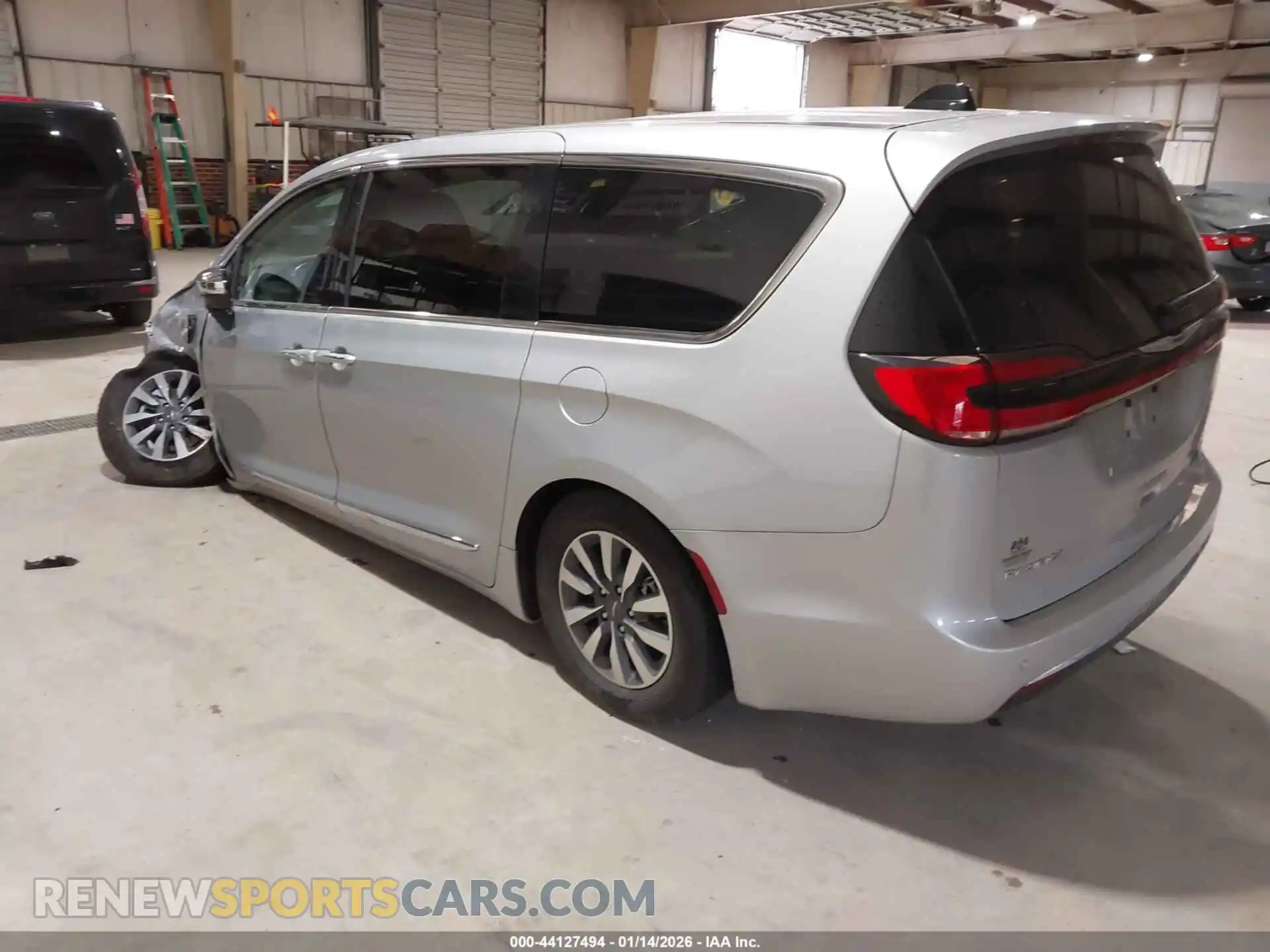 3 Photograph of a damaged car 2C4RC1S7XPR626167 CHRYSLER PACIFICA 2023