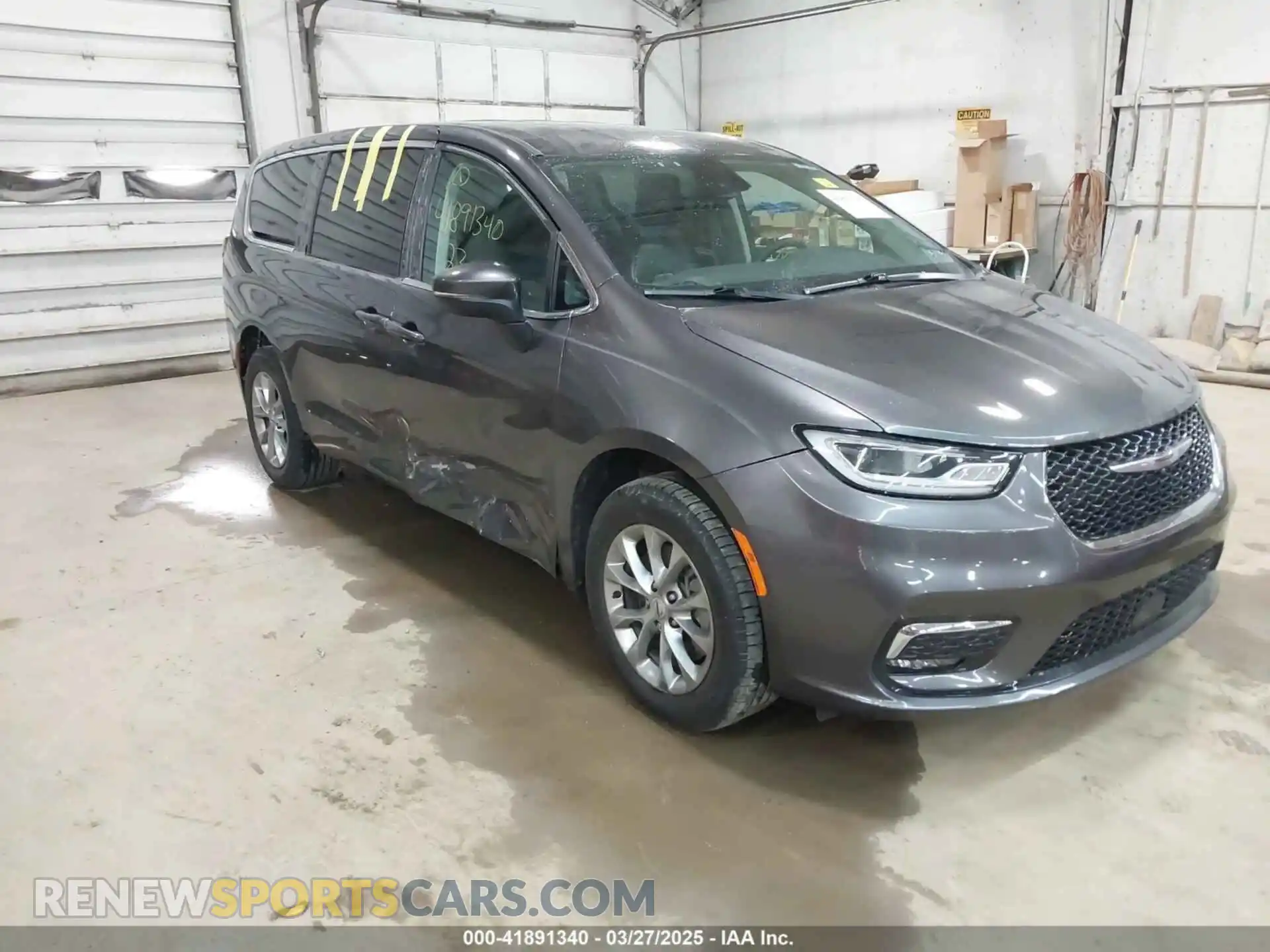 1 Photograph of a damaged car 2C4RC3BG0PR570560 CHRYSLER PACIFICA 2023