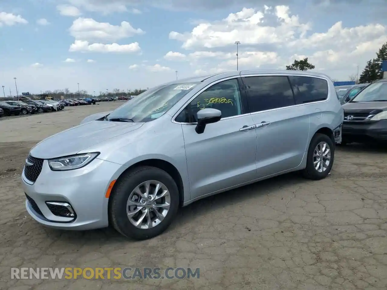 1 Photograph of a damaged car 2C4RC3BG4PR519563 CHRYSLER PACIFICA 2023