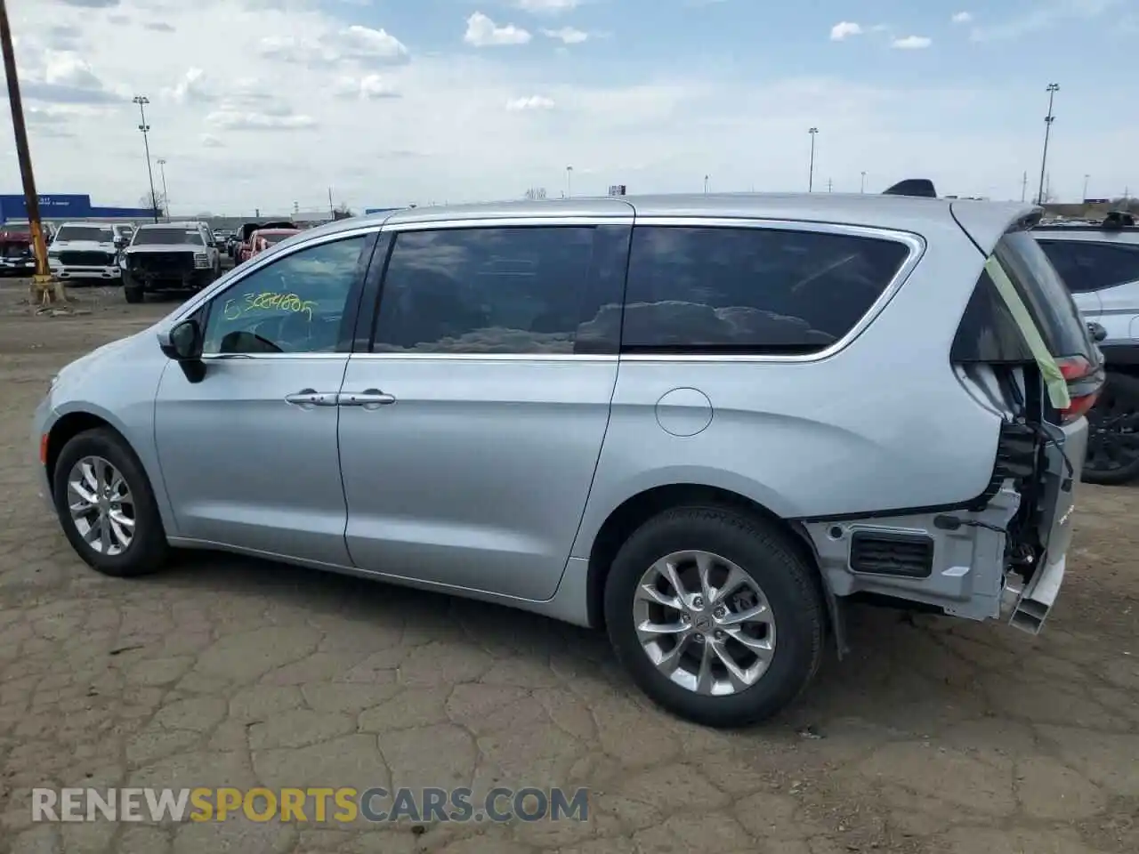 2 Photograph of a damaged car 2C4RC3BG4PR519563 CHRYSLER PACIFICA 2023