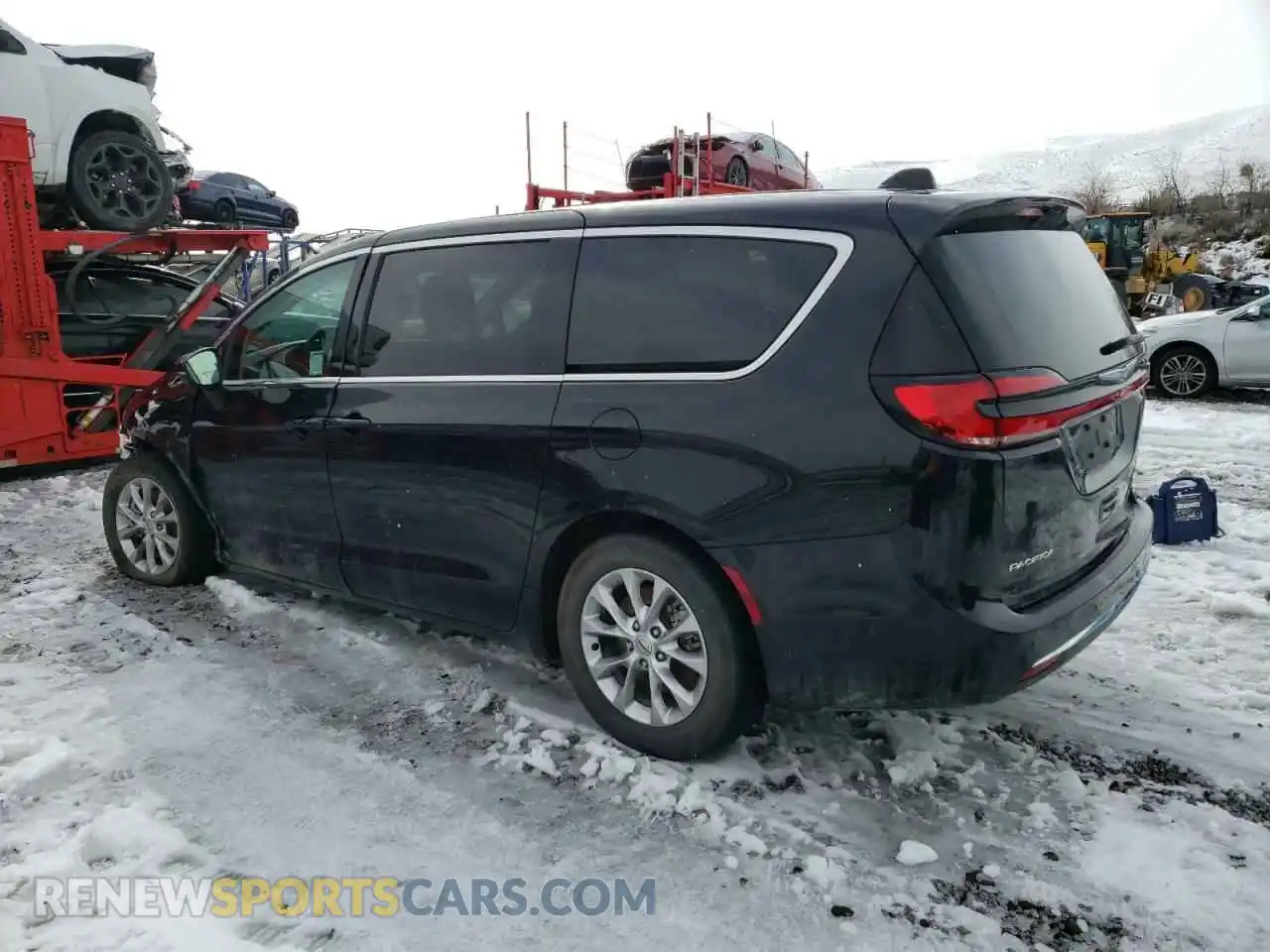 2 Photograph of a damaged car 2C4RC3BG5PR609630 CHRYSLER PACIFICA 2023