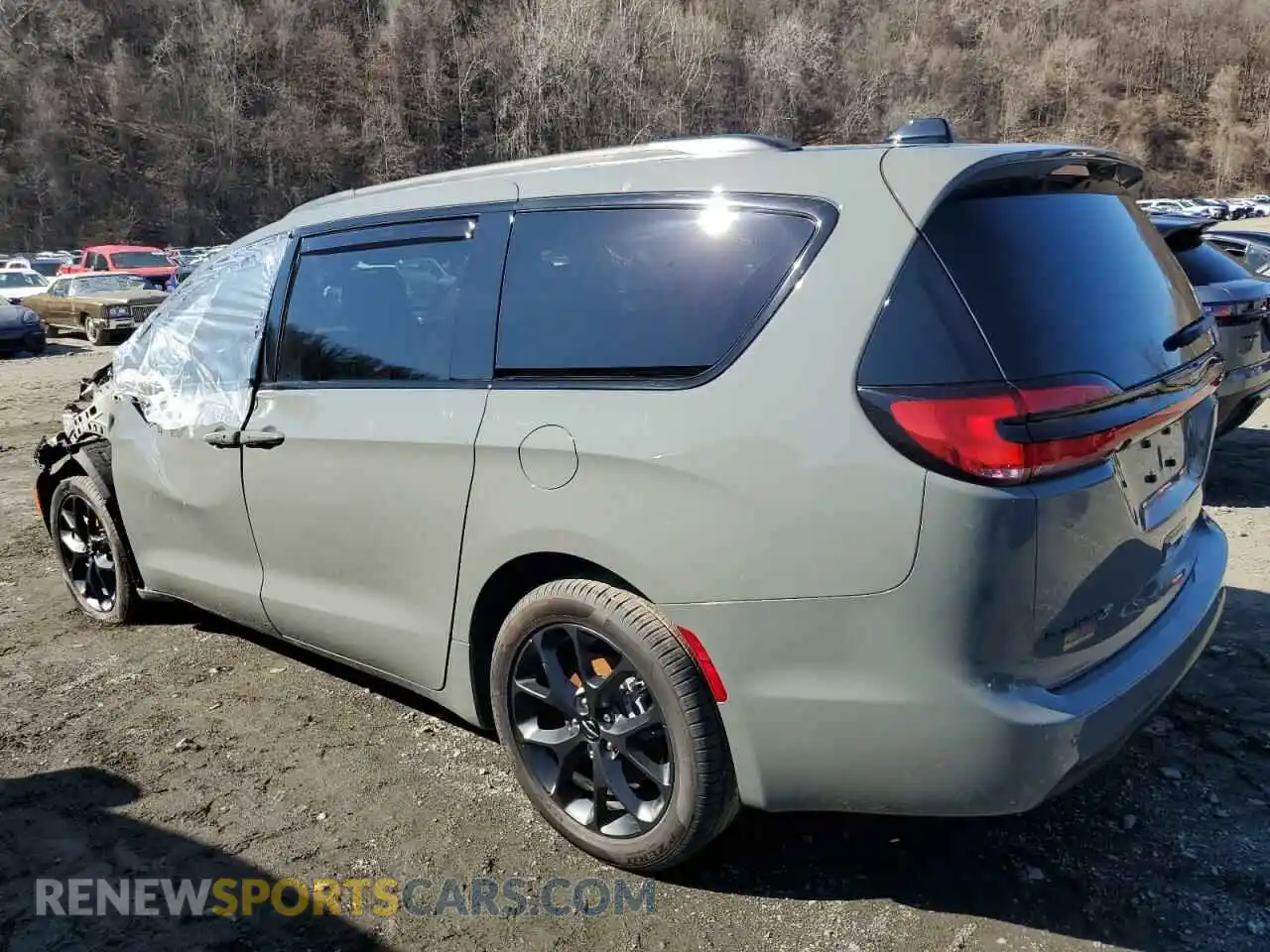 2 Photograph of a damaged car 2C4RC3BG6PR600483 CHRYSLER PACIFICA 2023