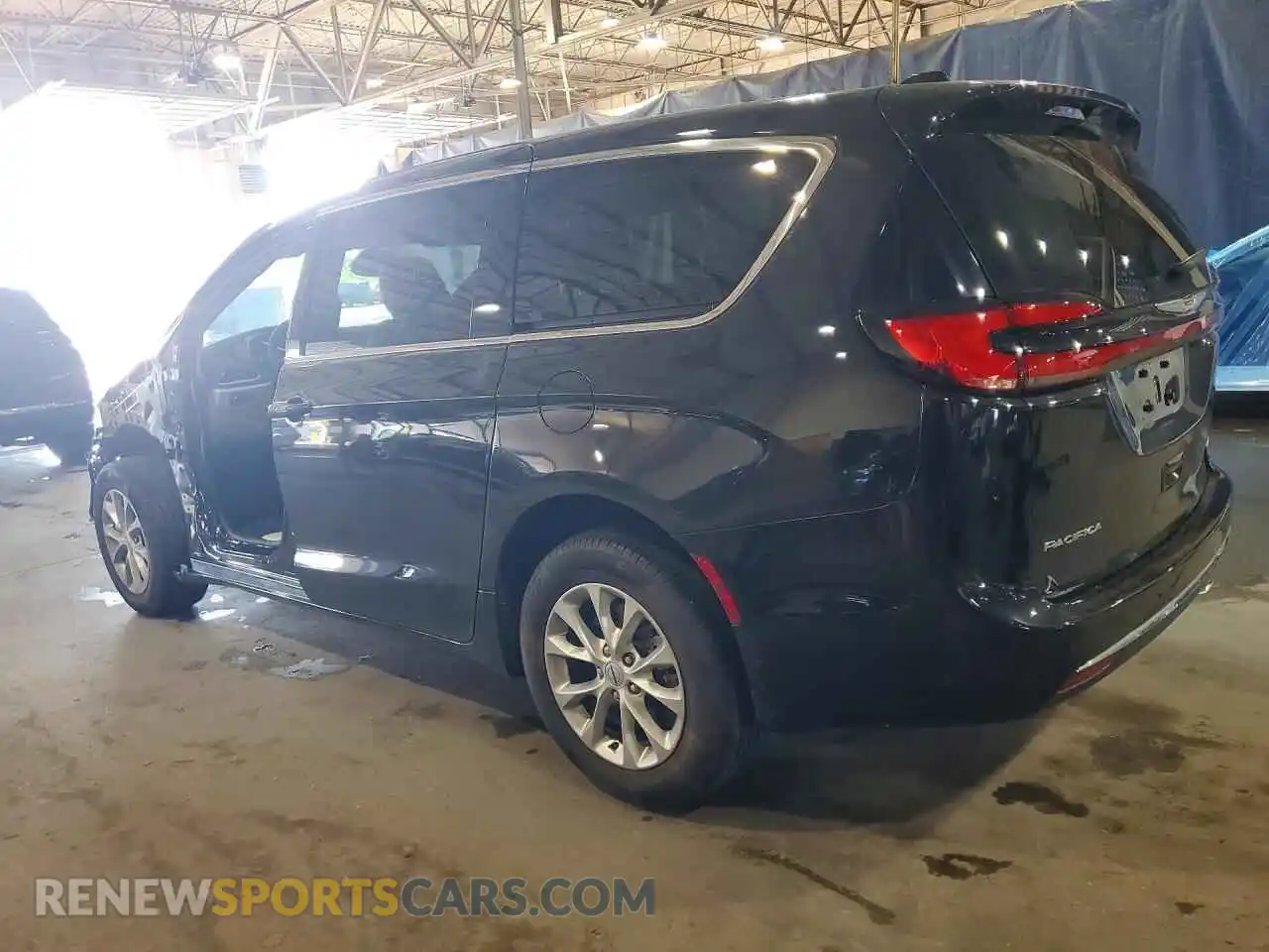 2 Photograph of a damaged car 2C4RC3BG7PR605272 CHRYSLER PACIFICA 2023