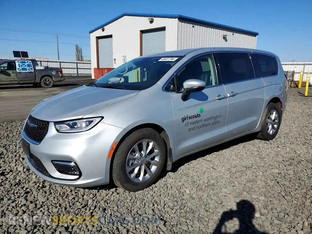 1 Photograph of a damaged car 2C4RC3BG8PR593472 CHRYSLER PACIFICA 2023