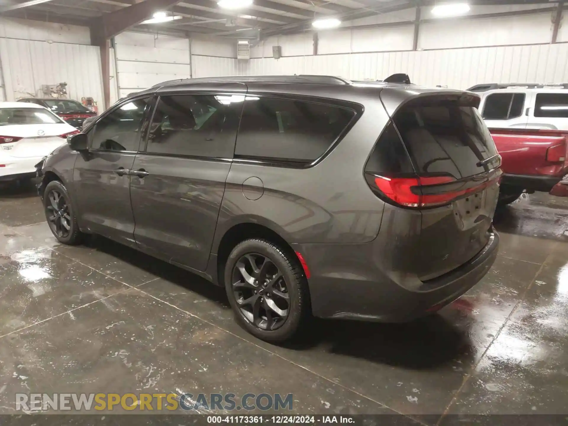 3 Фотография поврежденного автомобиля 2C4RC3BG9PR570265 CHRYSLER PACIFICA 2023