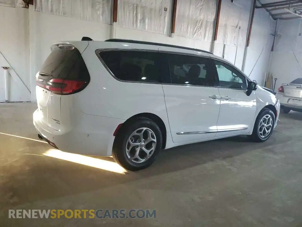 3 Photograph of a damaged car 2C4RC3GG0PR576447 CHRYSLER PACIFICA 2023