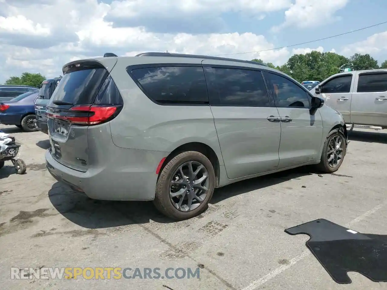 3 Photograph of a damaged car 2C4RC3GG1PR619189 CHRYSLER PACIFICA 2023