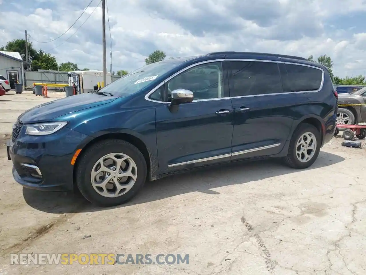 1 Photograph of a damaged car 2C4RC3GG2PR504018 CHRYSLER PACIFICA 2023