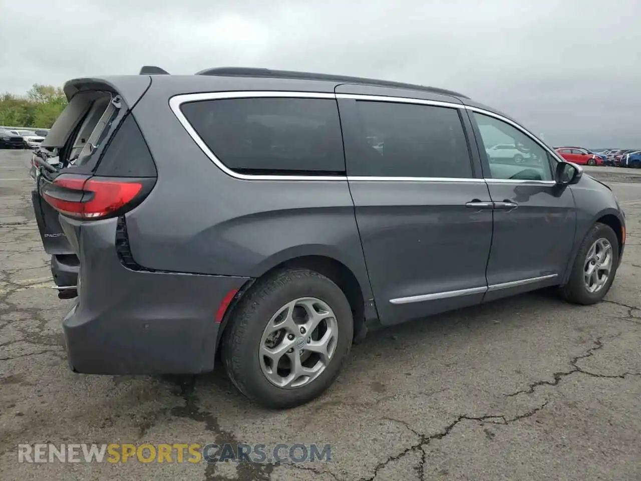 3 Photograph of a damaged car 2C4RC3GG5PR514994 CHRYSLER PACIFICA 2023