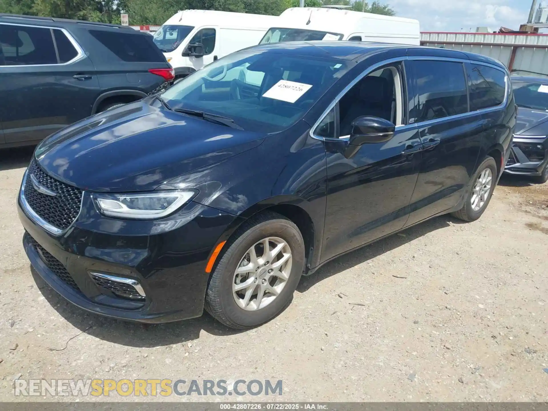 2 Photograph of a damaged car 2C4RC1BG0RR139658 CHRYSLER PACIFICA 2024