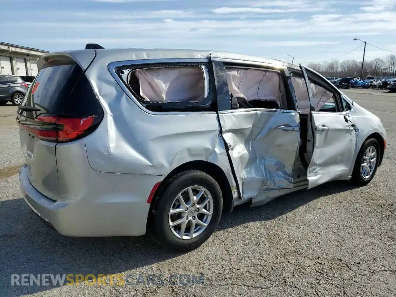 3 Photograph of a damaged car 2C4RC1BG0RR164141 CHRYSLER PACIFICA 2024