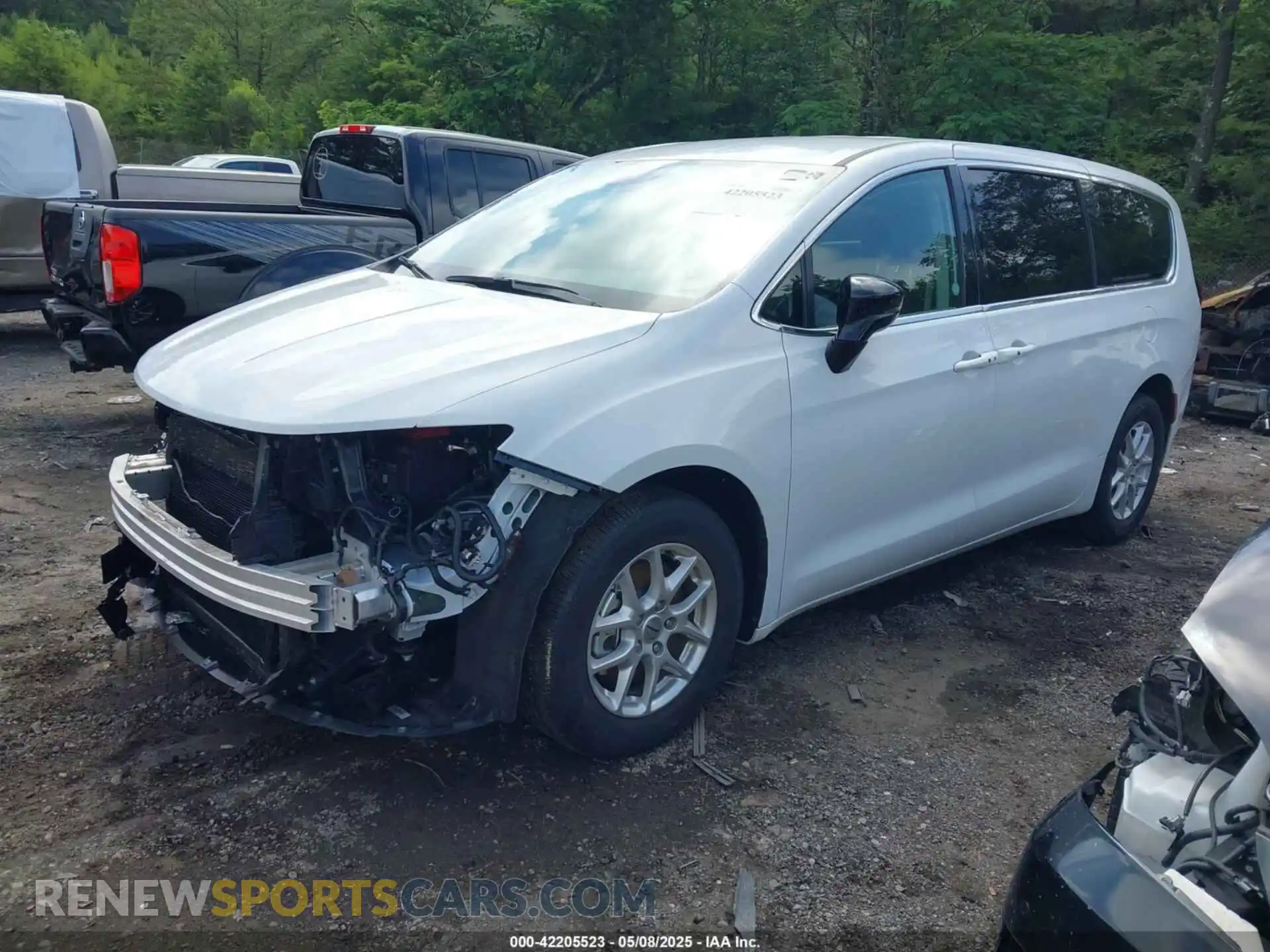 2 Photograph of a damaged car 2C4RC1BG1RR119080 CHRYSLER PACIFICA 2024