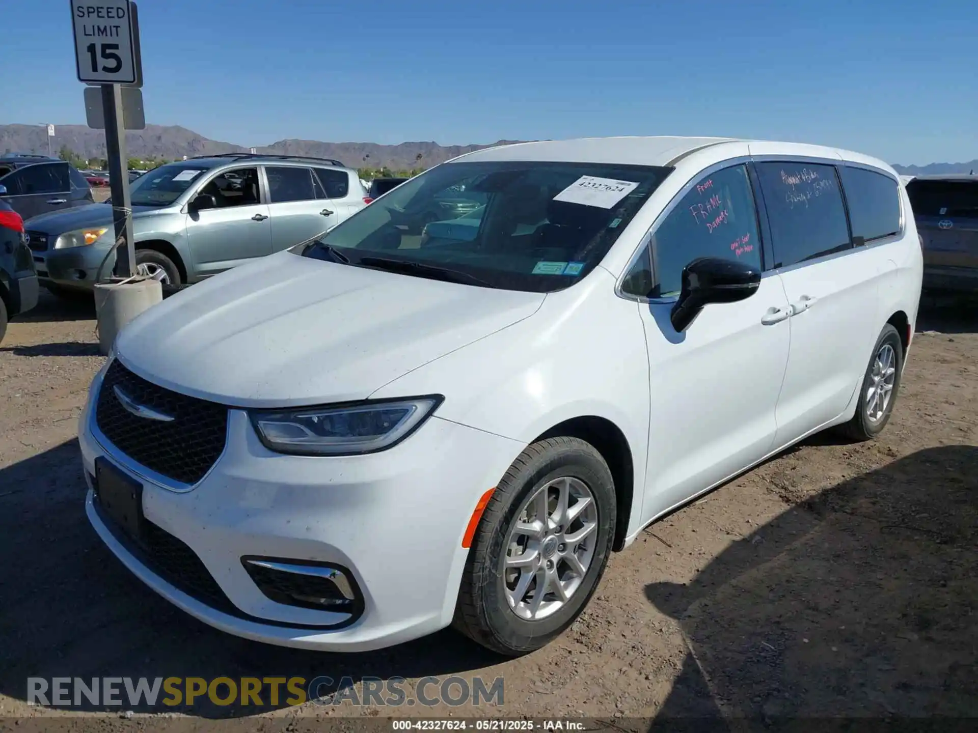 2 Photograph of a damaged car 2C4RC1BG1RR125557 CHRYSLER PACIFICA 2024