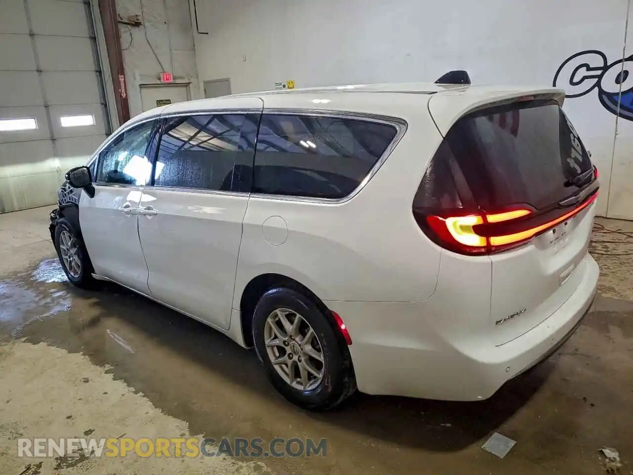 2 Фотография поврежденного автомобиля 2C4RC1BG1RR165511 CHRYSLER PACIFICA 2024