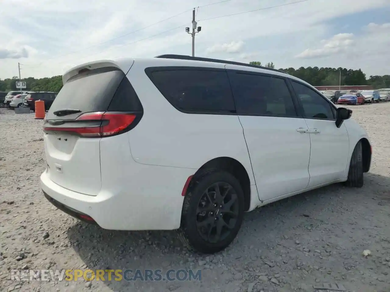 3 Photograph of a damaged car 2C4RC1BG2RR116768 CHRYSLER PACIFICA 2024